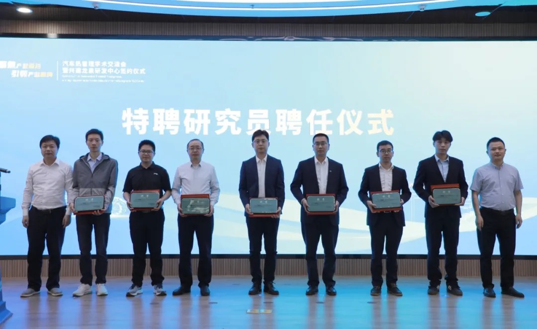 1718956965395017.jpg 1718956947112.jpg